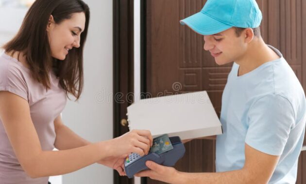 Food delivery cash payments near me